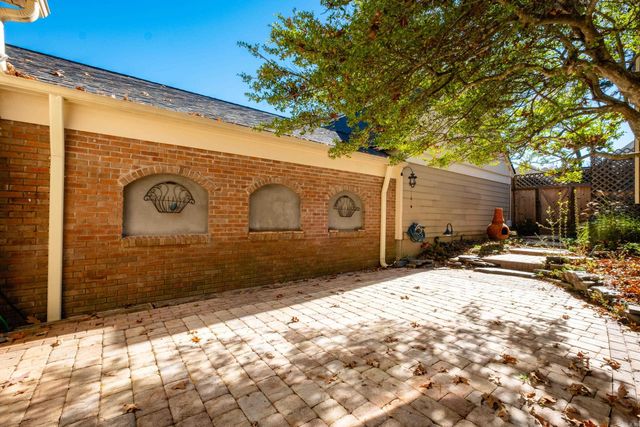 24 Windsor Court, Little Rock, AR 72212