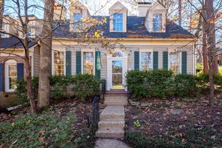 24 Windsor Court, Little Rock, AR 72212