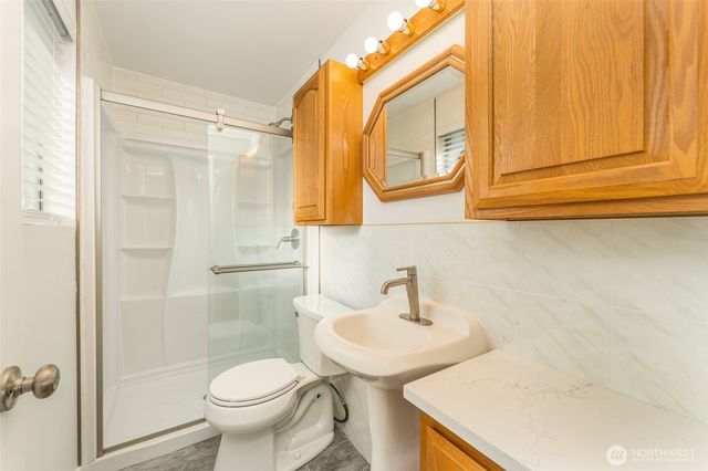 12707 89th Place NE, Kirkland, WA 98034