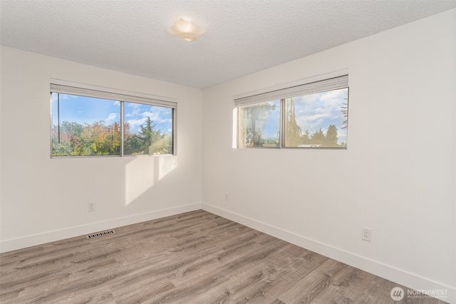 12707 89th Place NE, Kirkland, WA 98034