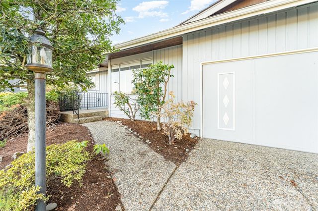 12707 89th Place NE, Kirkland, WA 98034