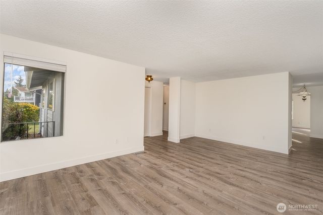 12707 89th Place NE, Kirkland, WA 98034
