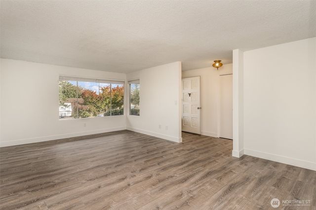 12707 89th Place NE, Kirkland, WA 98034