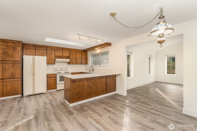 12707 89th Place NE, Kirkland, WA 98034