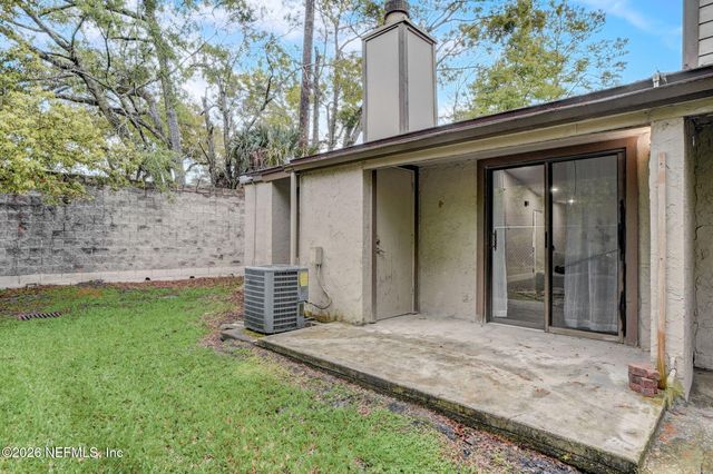 8300 PLAZA GATE Lane 1071, Jacksonville, FL 32217