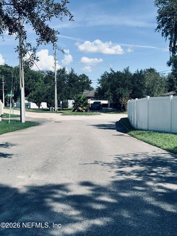 8300 PLAZA GATE Lane 1071, Jacksonville, FL 32217
