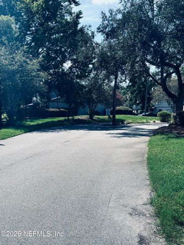 8300 PLAZA GATE Lane 1071, Jacksonville, FL 32217