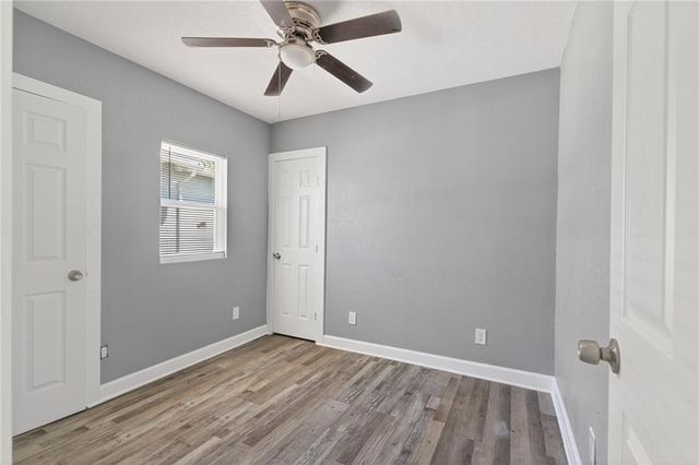 6821 Monroe Avenue, Kansas City, MO 64132