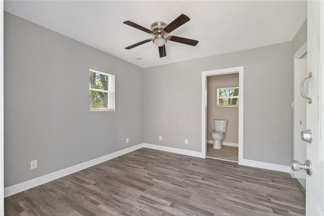 6821 Monroe Avenue, Kansas City, MO 64132