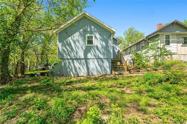 6821 Monroe Avenue, Kansas City, MO 64132