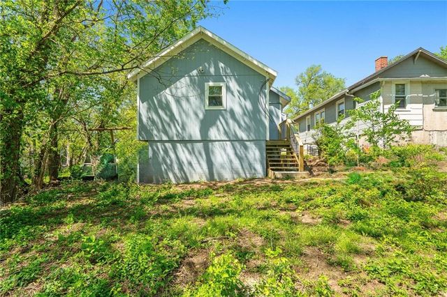 6821 Monroe Avenue, Kansas City, MO 64132