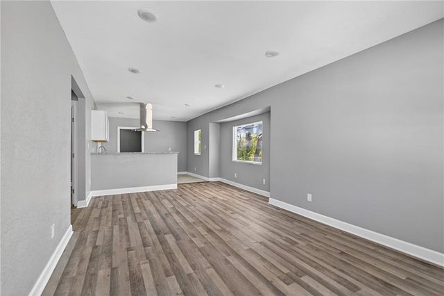 6821 Monroe Avenue, Kansas City, MO 64132