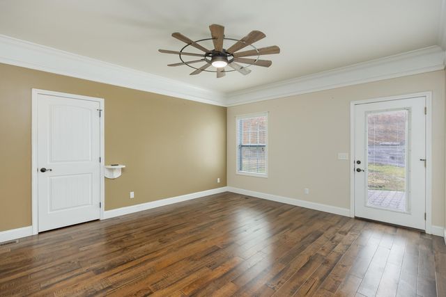 54 Whispering Pine Drive, Trenton, GA 30752