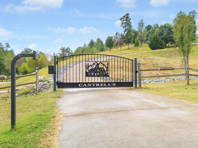 54 Whispering Pine Drive, Trenton, GA 30752