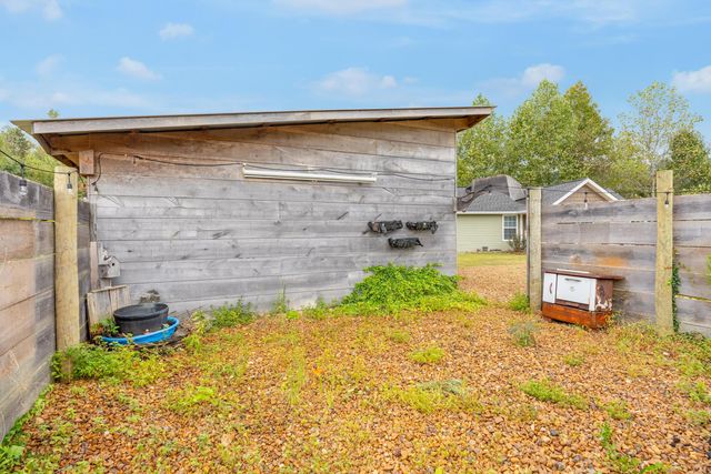 54 Whispering Pine Drive, Trenton, GA 30752