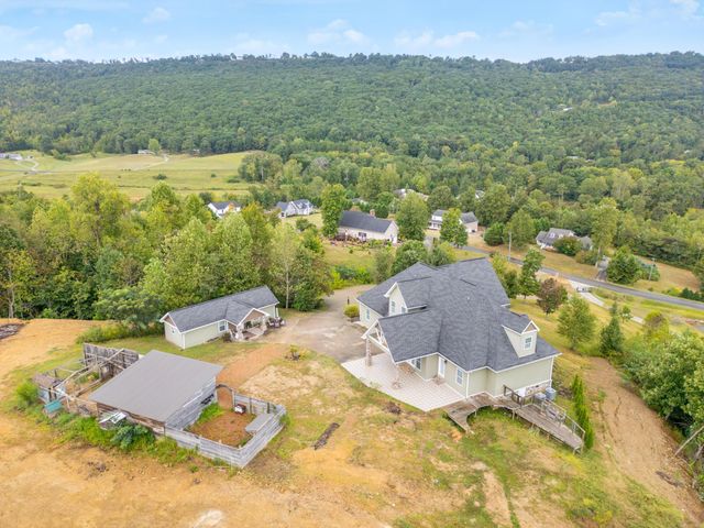 54 Whispering Pine Drive, Trenton, GA 30752