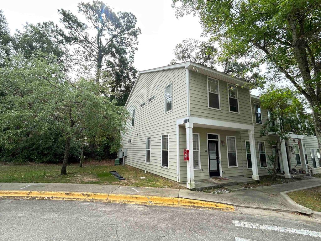 1417 Pullen Rd Apt 101, Tallahassee, FL 32303