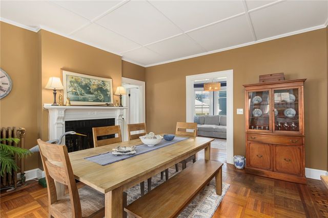 7 Prairie Avenue, Newport, RI 02840