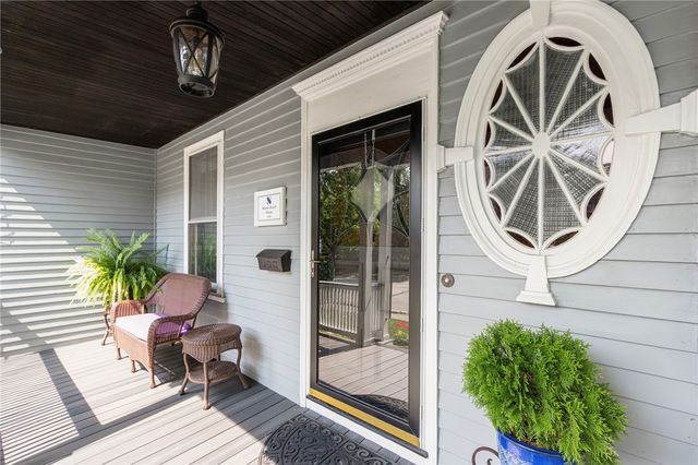 7 Prairie Avenue, Newport, RI 02840