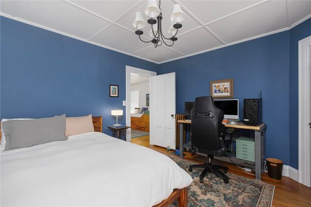 7 Prairie Avenue, Newport, RI 02840