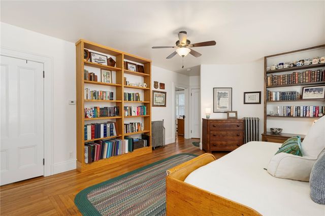 7 Prairie Avenue, Newport, RI 02840