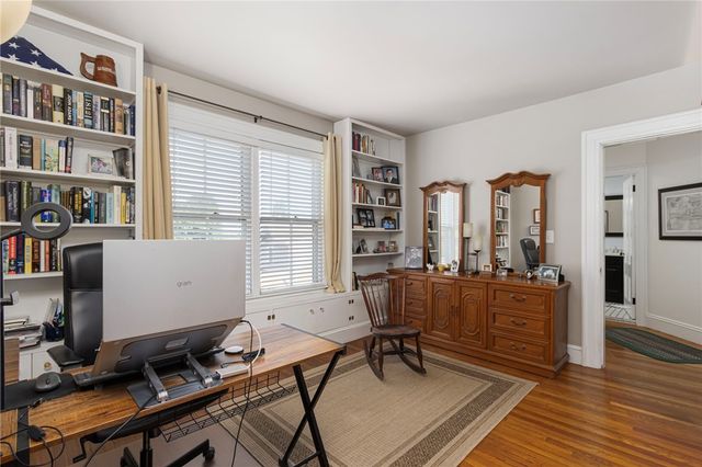 7 Prairie Avenue, Newport, RI 02840