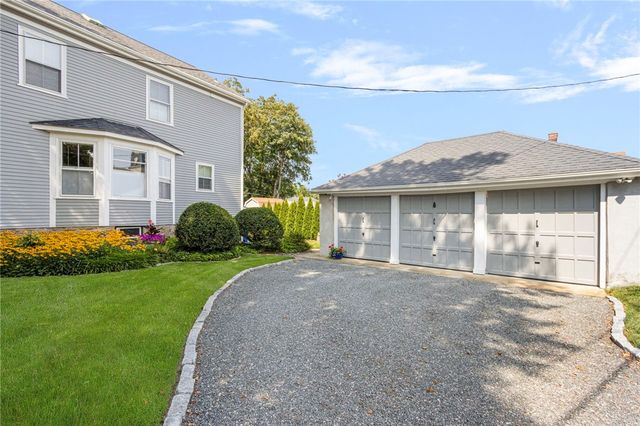 7 Prairie Avenue, Newport, RI 02840