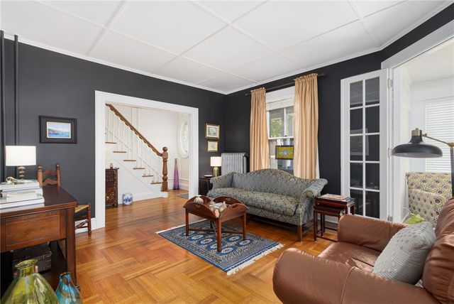 7 Prairie Avenue, Newport, RI 02840
