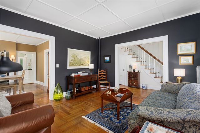 7 Prairie Avenue, Newport, RI 02840
