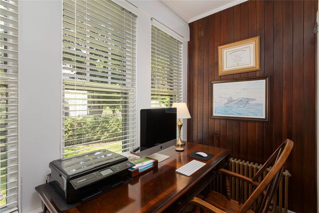 7 Prairie Avenue, Newport, RI 02840