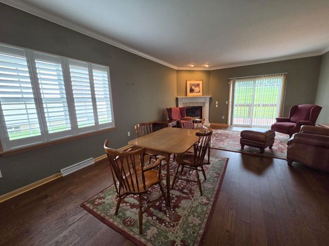 6610 MEADOWLAND Circle, Erie, PA 16509