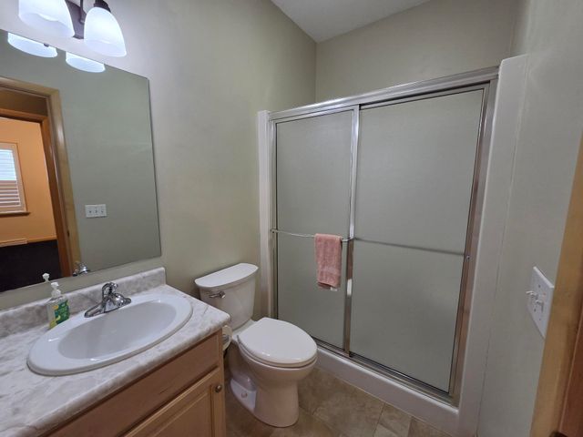 6610 MEADOWLAND Circle, Erie, PA 16509