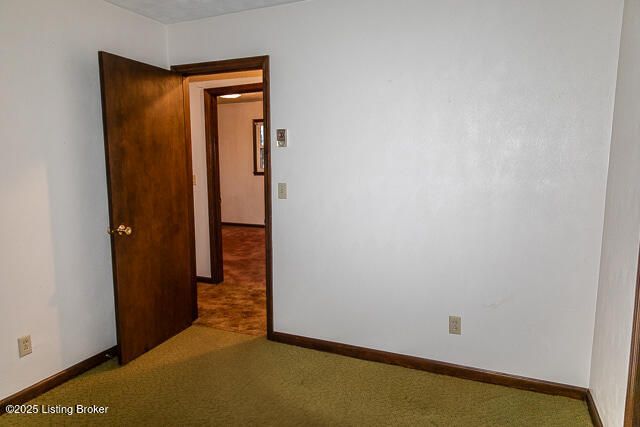 6734 N SR 7, Madison, IN 47250