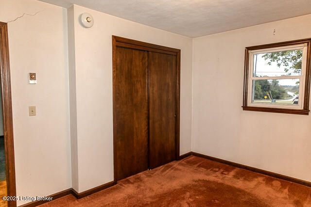 6734 N SR 7, Madison, IN 47250