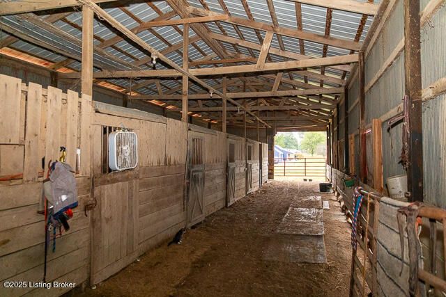 6734 N SR 7, Madison, IN 47250