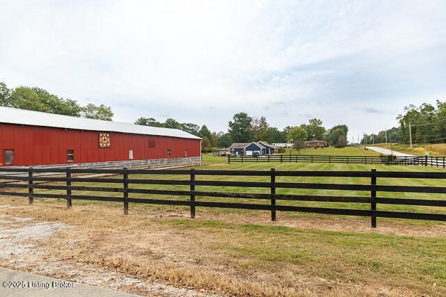 6734 N SR 7, Madison, IN 47250