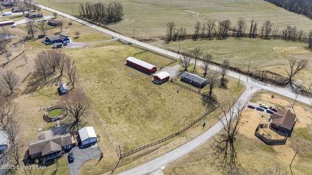 6734 N SR 7, Madison, IN 47250