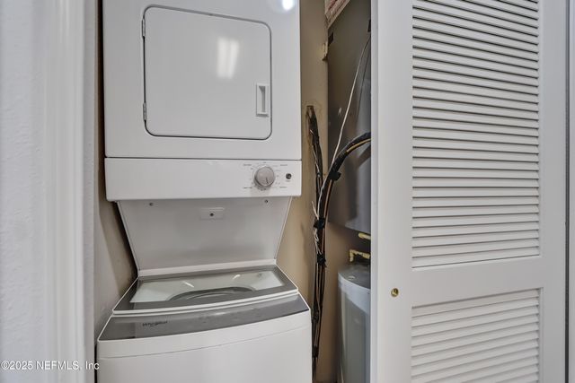 575 OAKLEAF PLANTATION Parkway 1303, Orange Park, FL 32065