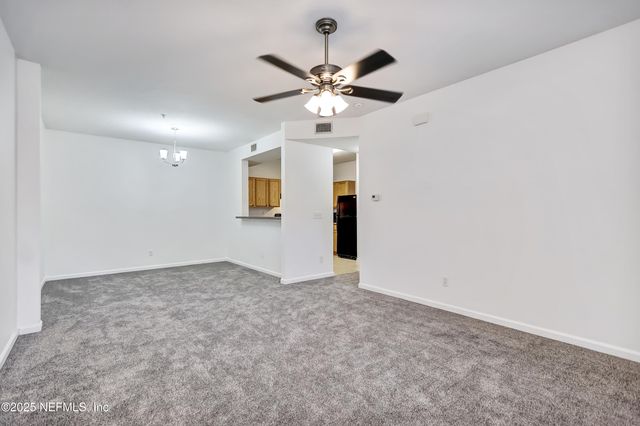 575 OAKLEAF PLANTATION Parkway 1303, Orange Park, FL 32065