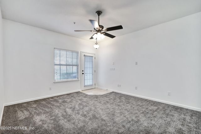 575 OAKLEAF PLANTATION Parkway 1303, Orange Park, FL 32065