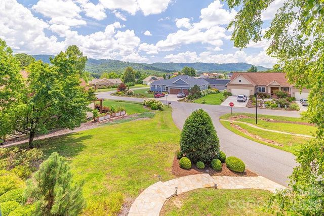 3 Gale Kelly Court, Weaverville, NC 28787