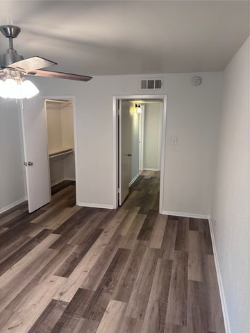 6004 Westridge Lane 705, Fort Worth, TX 76116