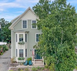 26 Village Street Unit 3, Marblehead, MA 01945