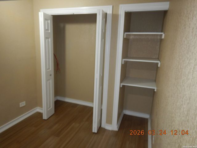 122 Downing, San Antonio, TX 78209