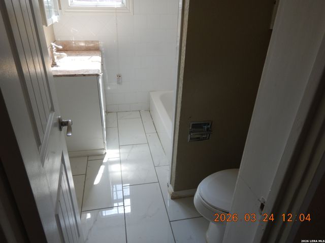 122 Downing, San Antonio, TX 78209