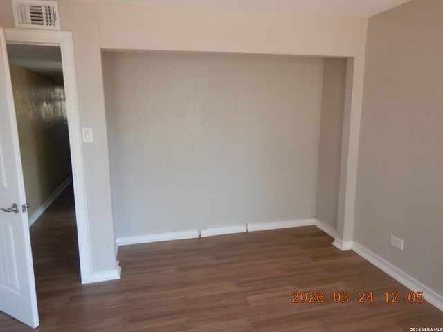 122 Downing, San Antonio, TX 78209