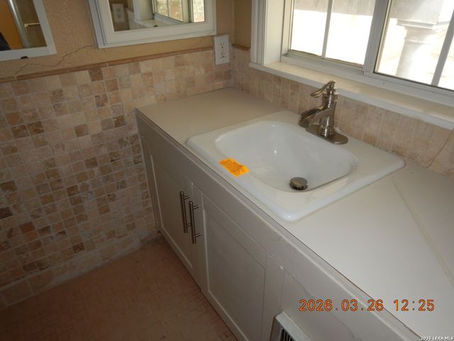 122 Downing, San Antonio, TX 78209
