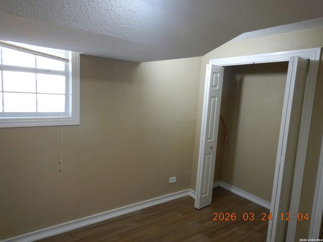122 Downing, San Antonio, TX 78209
