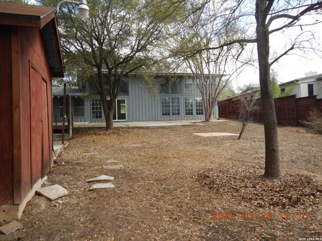 122 Downing, San Antonio, TX 78209