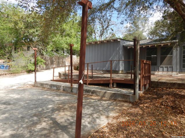 122 Downing, San Antonio, TX 78209